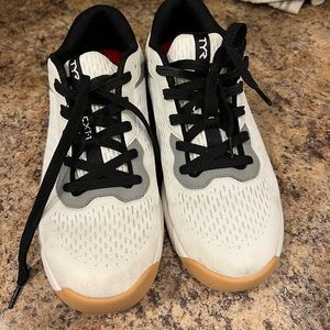 TYR trainers